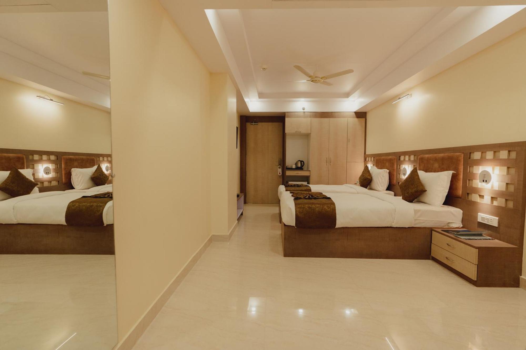 Hotel Bigwig Jabalpur Exterior foto