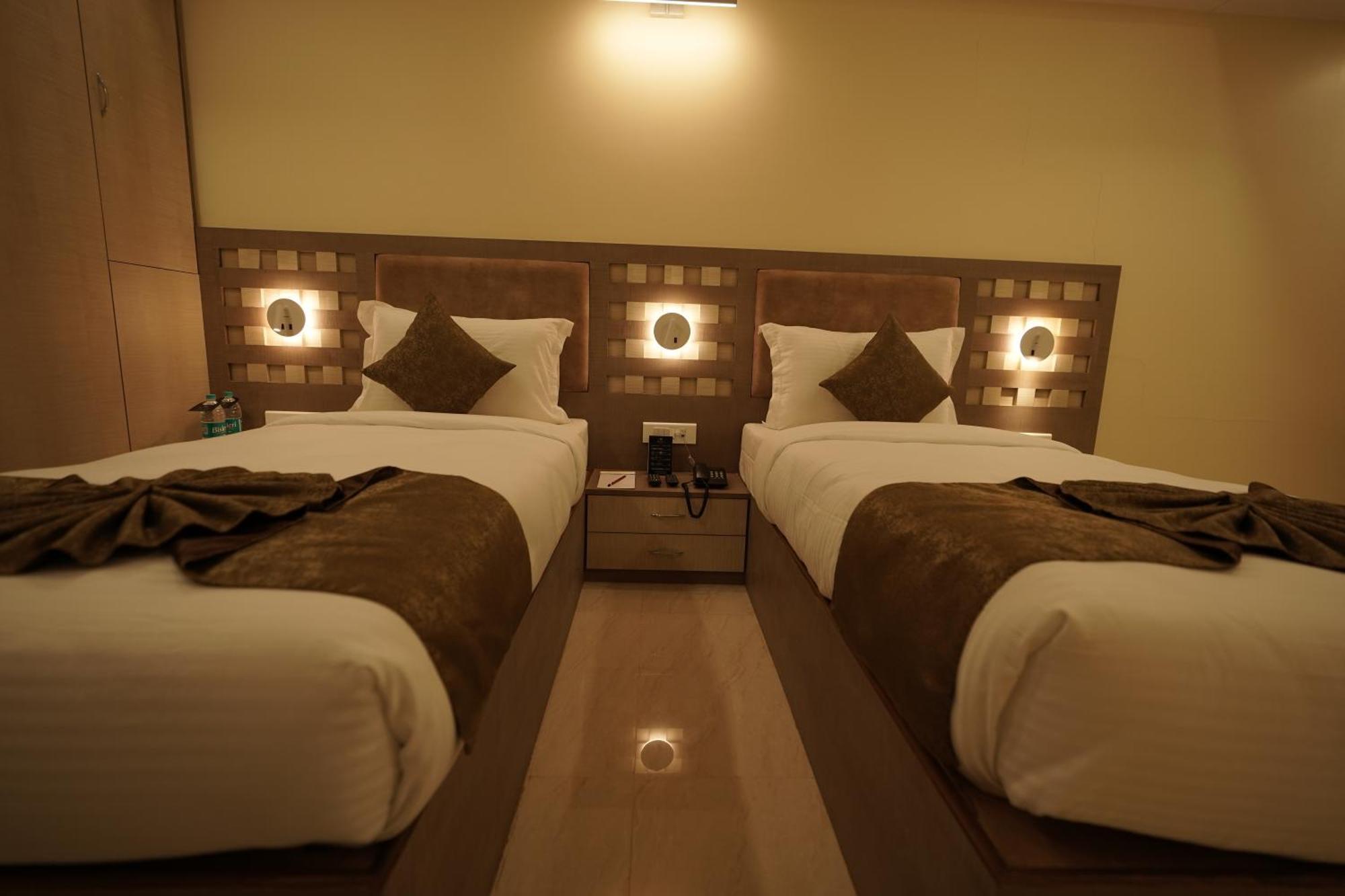 Hotel Bigwig Jabalpur Exterior foto